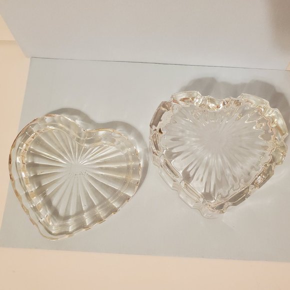 Glass Heart Shaped Trinket Jewelry holder - Picture 4 of 11